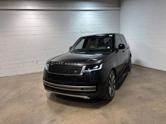 Used 2023 Land Rover Range Rover SE video 2