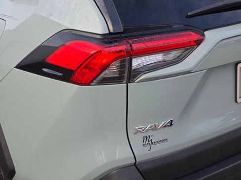 Used 2023 Toyota RAV4 XLE image 39