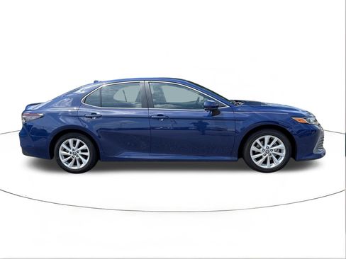 Used 2024 Toyota Camry LE FWD image 2