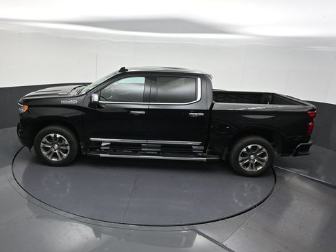 Used 2023 Chevrolet Silverado 1500 High Country w/ Technology Package RWD image 16