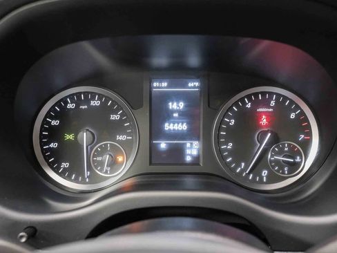 Used 2023 Mercedes-Benz Metris Passenger image 26