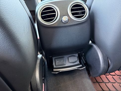 Certified 2022 Mercedes-Benz GLC 300 image 16