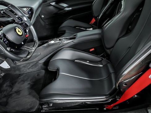 Used 2022 Ferrari SF90 Stradale AWD/4WD image 29
