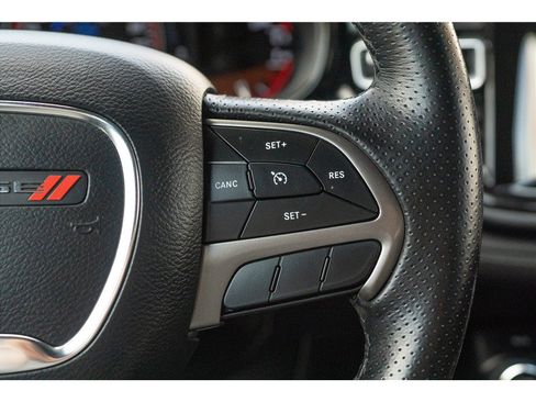 Used 2023 Dodge Durango SXT AWD/4WD image 6