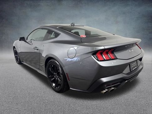 Used 2025 Ford Mustang GT RWD image 4