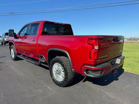 Used 2022 Chevrolet Silverado 2500 High Country w/ Z71 Off-Road Package image 4