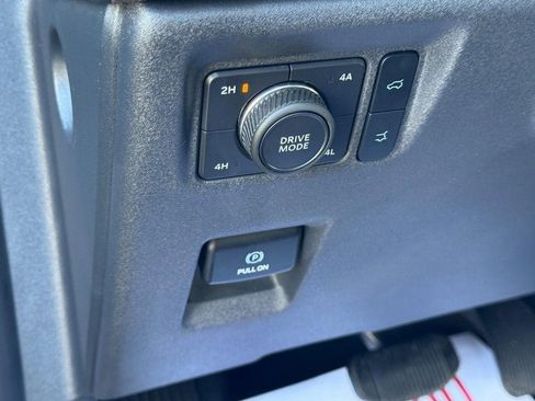 Used 2025 Ford Expedition Max Active image 18