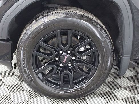 Used 2022 GMC Sierra 1500 Elevation image 17