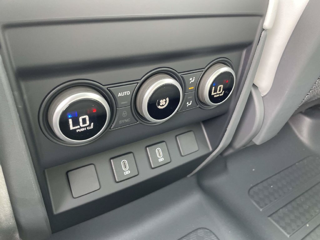 New 2026 Land Rover Defender 110 S AWD/4WD image 21