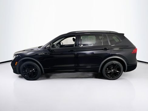 Used 2023 Volkswagen Tiguan SE R-Line image 8