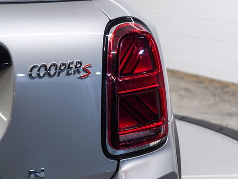 Used 2024 MINI Cooper Countryman S FWD image 7