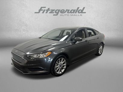 Used 2017 Ford Fusion SE w/ Fusion SE Technology Package
