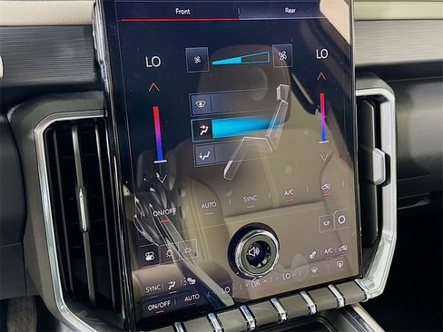 New 2026 GMC Acadia Elevation image 10