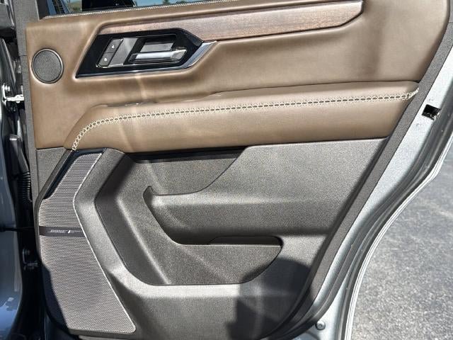 Used 2025 GMC Yukon Denali Ultimate AWD/4WD image 16