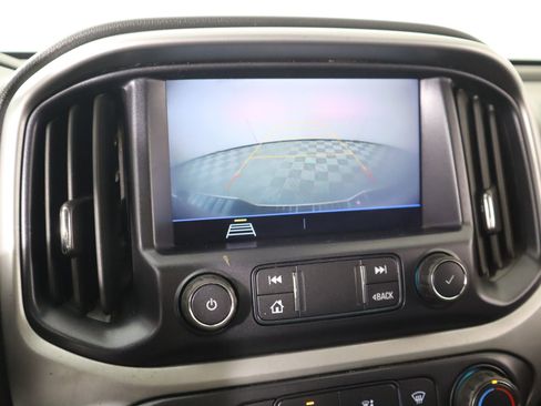 Used 2022 Chevrolet Colorado LT w/ Fleet Safety Package image 6