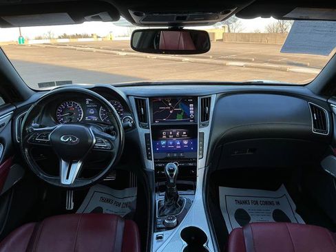 Used 2017 INFINITI Q60 Red Sport 400 image 37