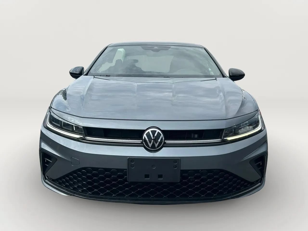 Used 2025 Volkswagen Jetta Sport FWD image 2