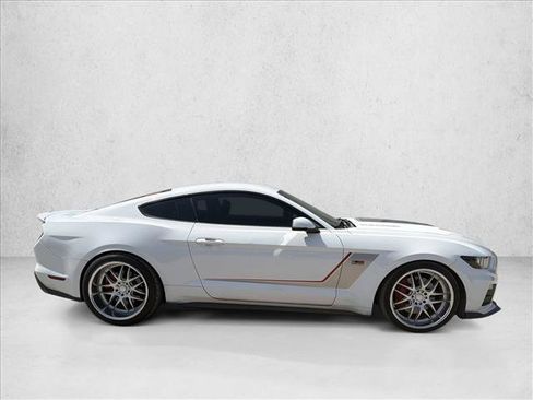 Used 2015 Ford Mustang GT Premium RWD image 6