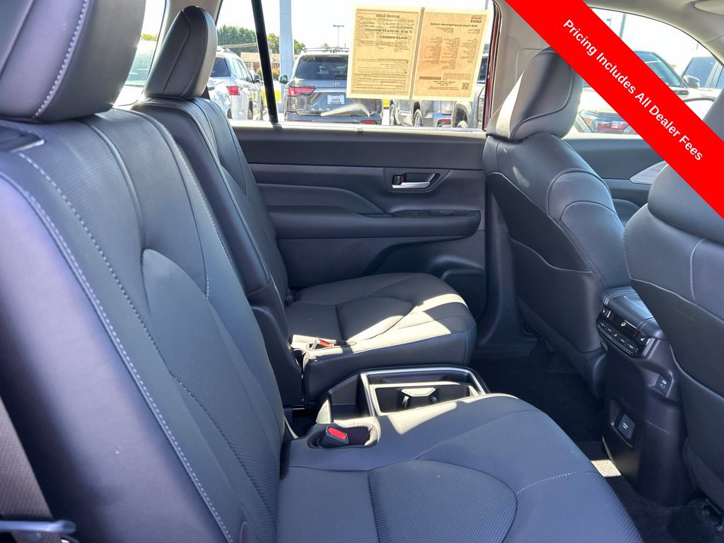 Used 2026 Toyota Grand Highlander AWD image 24