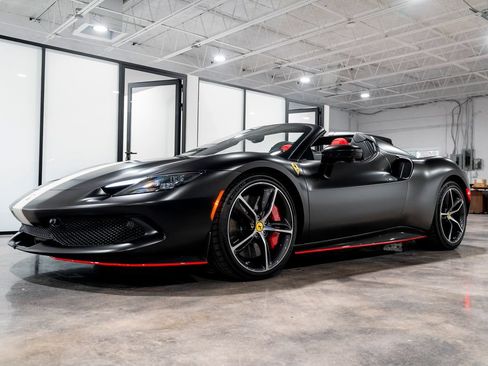 Used 2025 Ferrari 296 GTS RWD image 5