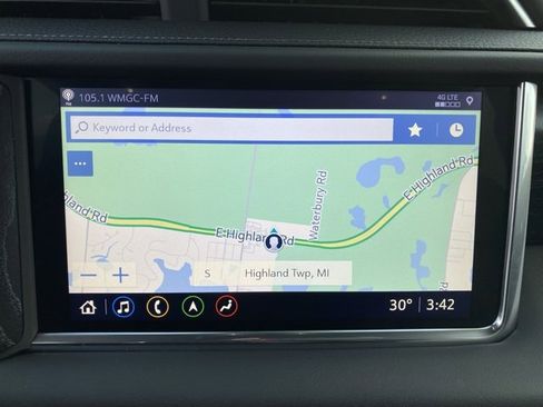 Used 2021 GMC Yukon Denali w/ Denali Premium Package image 26