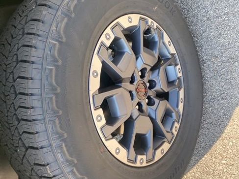 New 2026 Nissan Frontier PRO-4X w/ Pro-4x Convenience Package image 10