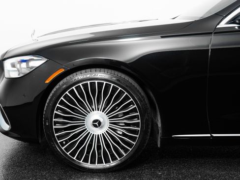 Used 2024 Mercedes-Benz Maybach S 580 4MATIC image 16