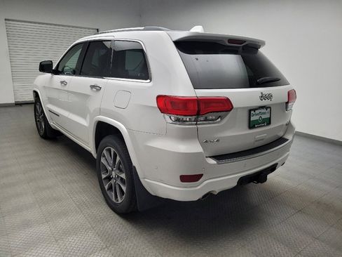 Used 2018 Jeep Grand Cherokee Overland AWD/4WD image 5