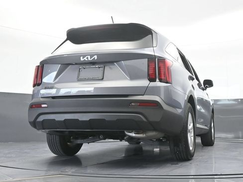 Used 2023 Kia Sorento LX FWD image 58