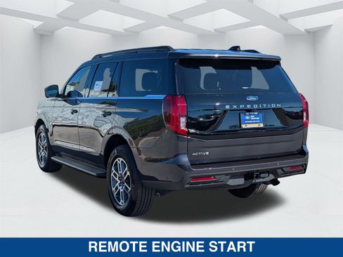 Certified 2025 Ford Expedition Active image 6
