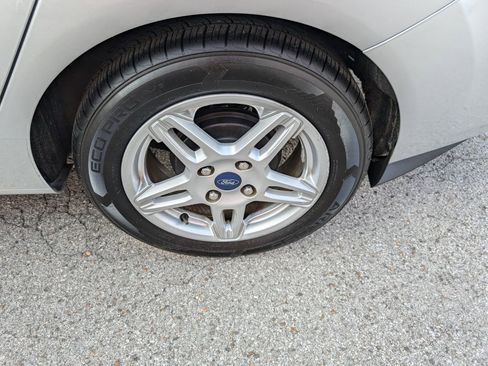 Used 2018 Ford Fiesta SE image 26