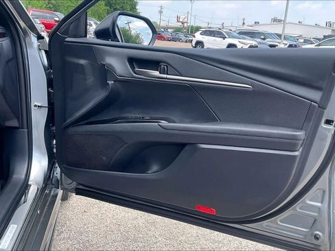 Used 2026 Toyota Camry SE FWD image 22