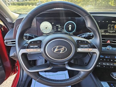 Used 2023 Hyundai Elantra SEL w/ Convenience Package image 24