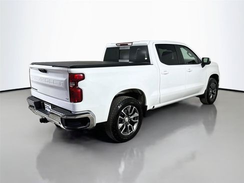 Used 2023 Chevrolet Silverado 1500 LT w/ Z71 Off-Road Package AWD/4WD image 9