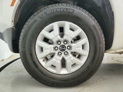 Used 2023 Nissan Frontier SV w/ SV Convenience Package AWD/4WD image 30