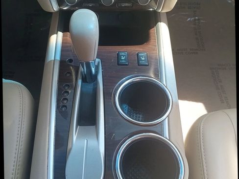 Used 2015 Nissan Pathfinder SL FWD image 21