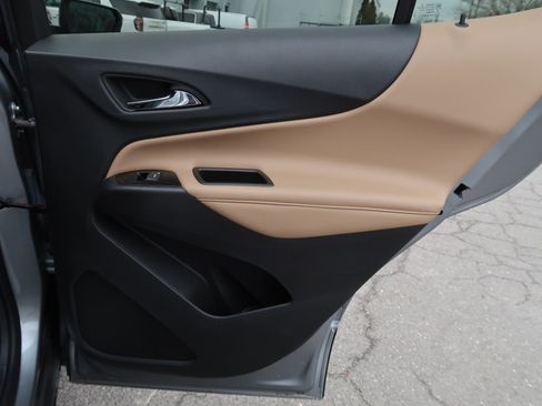 Used 2023 Chevrolet Equinox Premier image 41