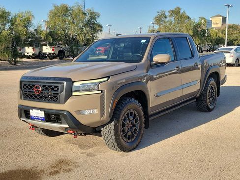 Used 2022 Nissan Frontier PRO-4X w/ Pro-4X Premium Package AWD/4WD image 4