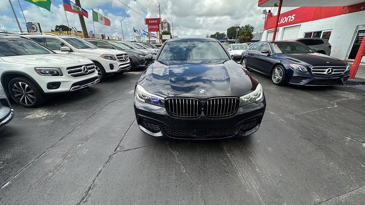Used 2017 BMW 740e xDrive AWD/4WD image 1