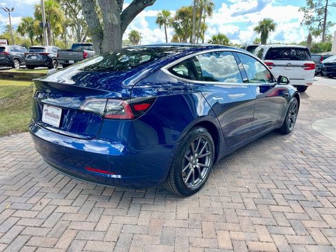 Used 2018 Tesla Model 3 Long Range image 4
