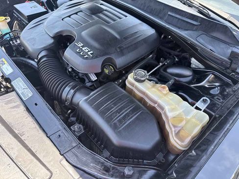 Used 2013 Dodge Challenger SXT RWD image 21