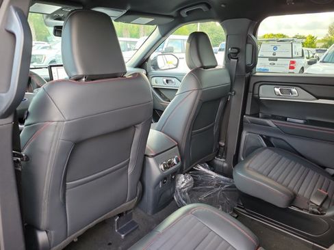 New 2026 Ford Explorer ST-Line w/ ST-Line Street Pack RWD image 12