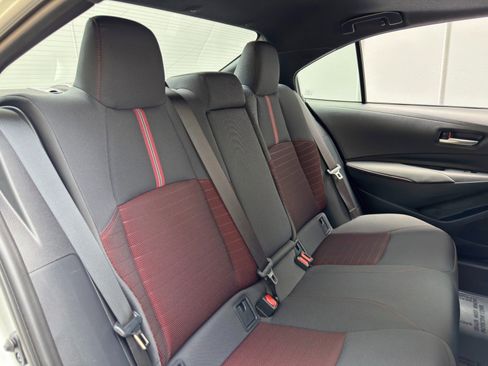 Used 2024 Toyota Corolla SE w/ SE Premium Package FWD image 38