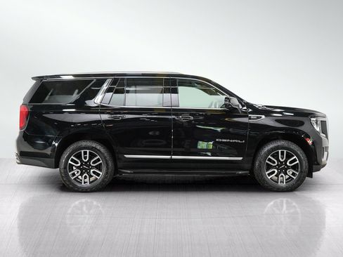 Used 2023 GMC Yukon Denali w/ Advanced Technology Package AWD/4WD image 6