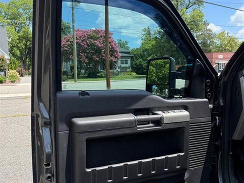 Used 2015 Ford F350 Lariat w/ Lariat Ultimate Package AWD/4WD image 9