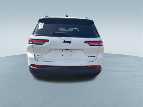 Used 2024 Jeep Grand Cherokee L Limited w/ Black Appearance Package image 16