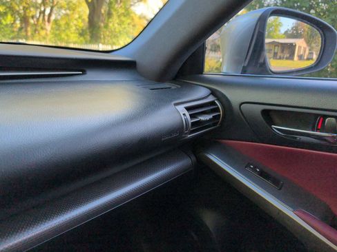 Used 2016 Lexus IS 200t w/ F Sport Package RWD image 32