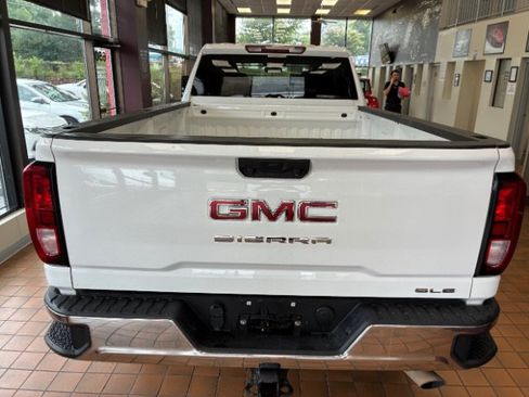 Used 2023 GMC Sierra 3500 SLE w/ SLE Convenience Package AWD/4WD image 11