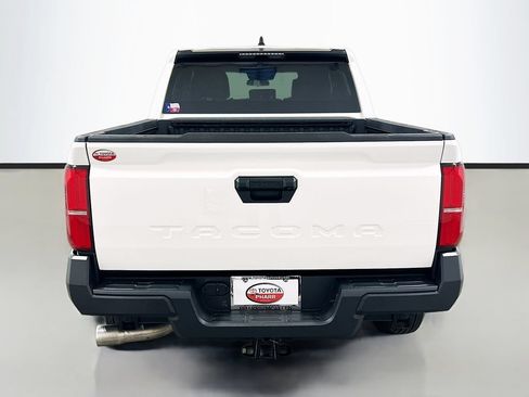 Used 2025 Toyota Tacoma SR RWD image 5