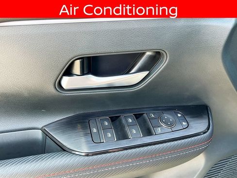 Used 2026 Nissan Kicks SR w/ Cold Weather Package AWD/4WD image 17